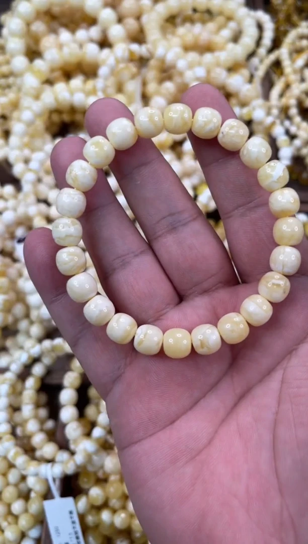 裸石琥珀未镶嵌派**星X11    9左右老型