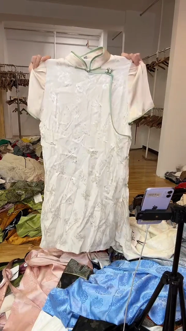 L码        105-115斤（没有腰带）