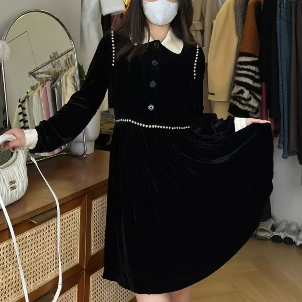 未使用 MIU MIU/缪缪 铆钉缀饰丝绒长袖连衣裙