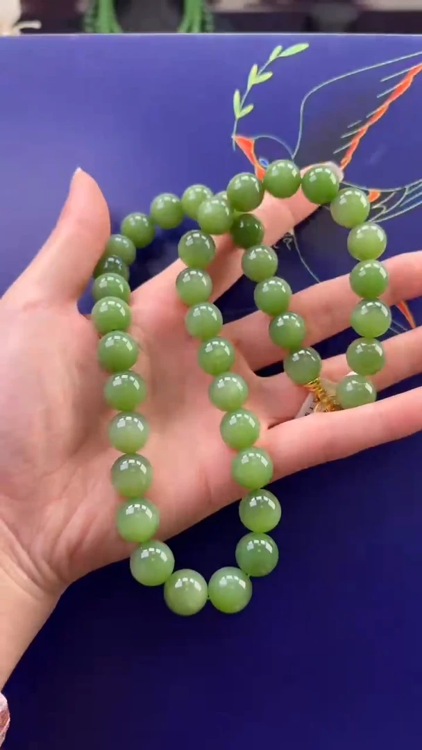 颈饰未镶嵌和田玉项链