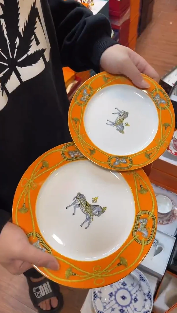 杯鸿辉家品牌瓷器，京东包邮！