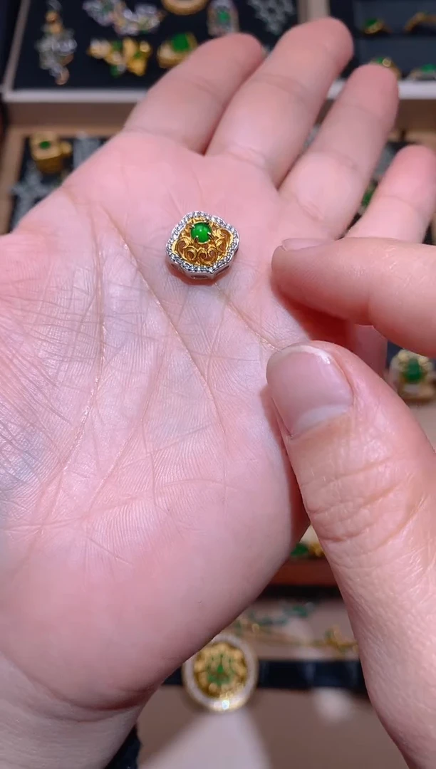 【闪购商品】翡翠吊坠(不含链)银S925镶嵌潘多拉