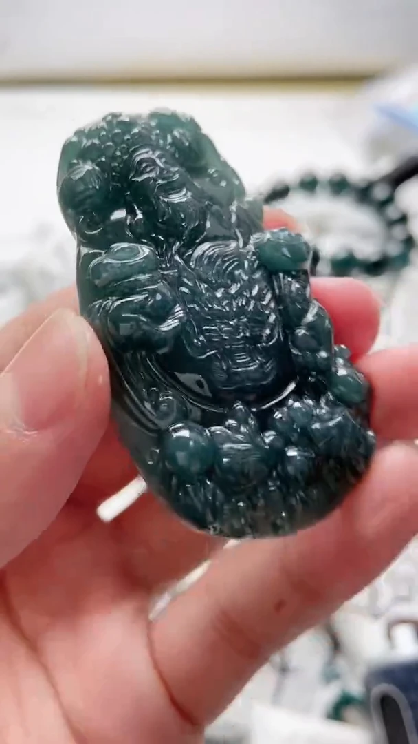 【闪购商品】翡翠颈饰未镶嵌8888888888888