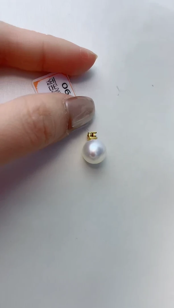 【闪购商品】海水珍珠颈饰18K金镶嵌A42