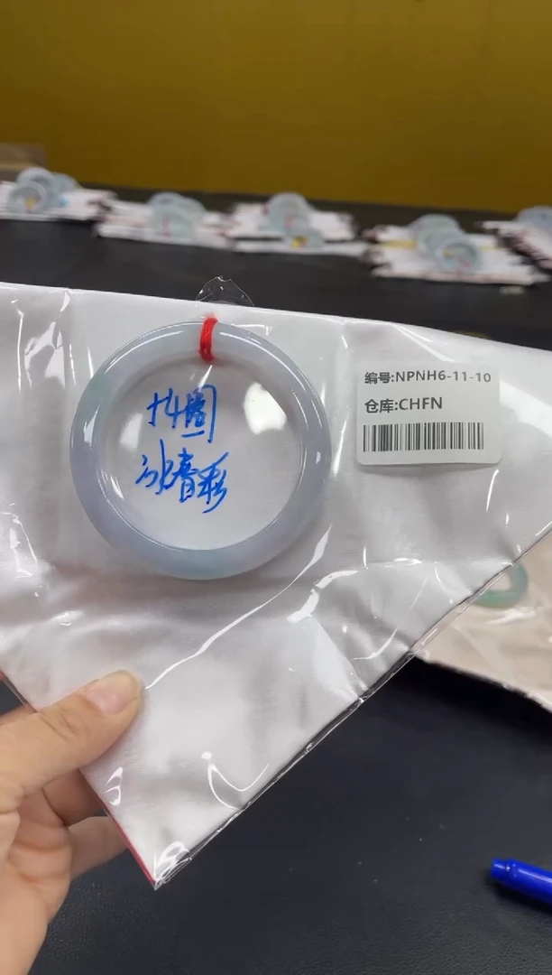 未镶嵌手镯翡翠翡翠手镯