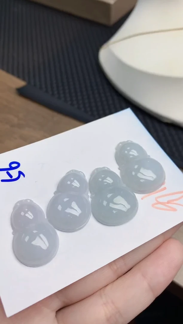 【闪购商品】翡翠颈饰未镶嵌多样性发其一