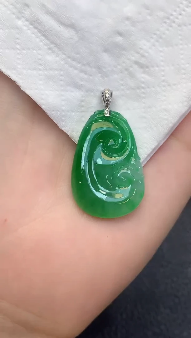 吊坠(不含链)18K金镶嵌翡翠A22