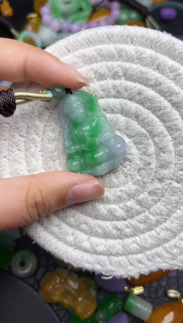 颈饰未镶嵌翡翠缅甸翡翠吊坠