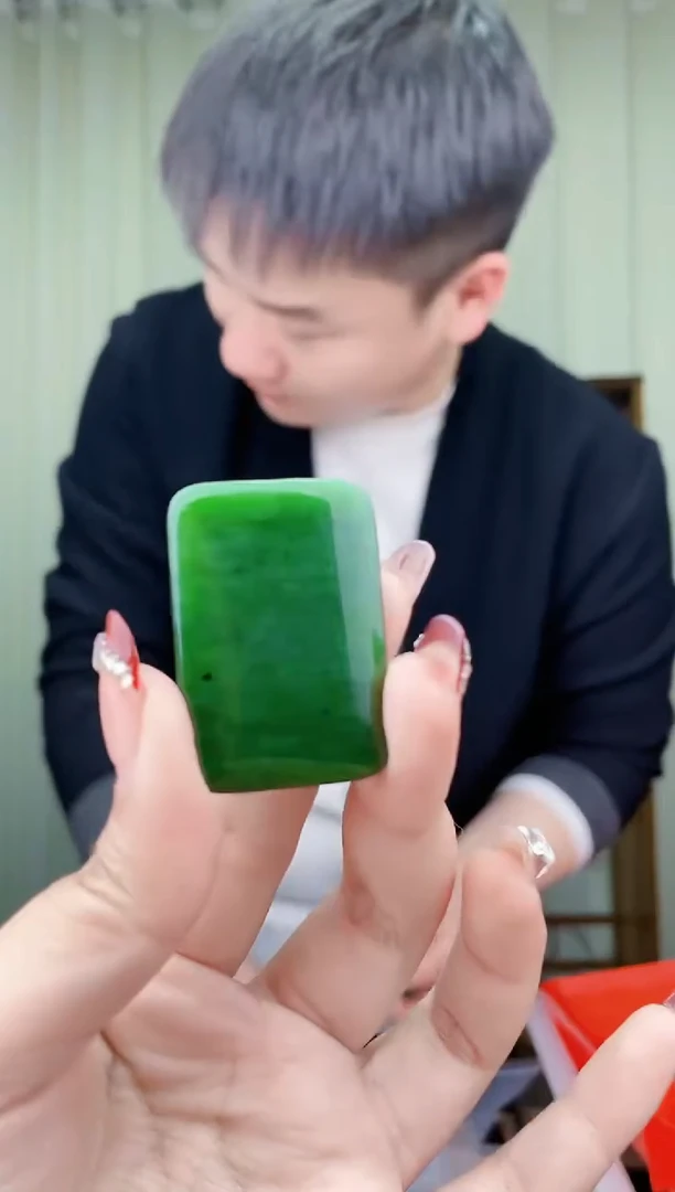 【闪购商品】和田玉挂件未镶嵌拍一发一，多样性发货！