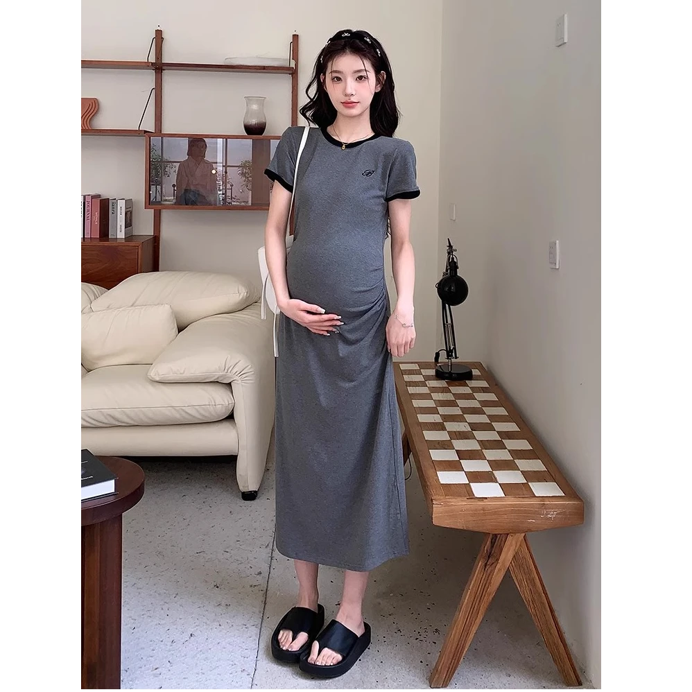 2025孕妇夏季连衣裙新女开叉修身T恤裙子夏天款辣妈纯欲褶皱长裙