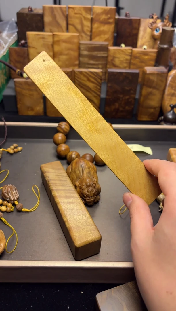 【闪购商品】楠木（金丝楠）其他书签125