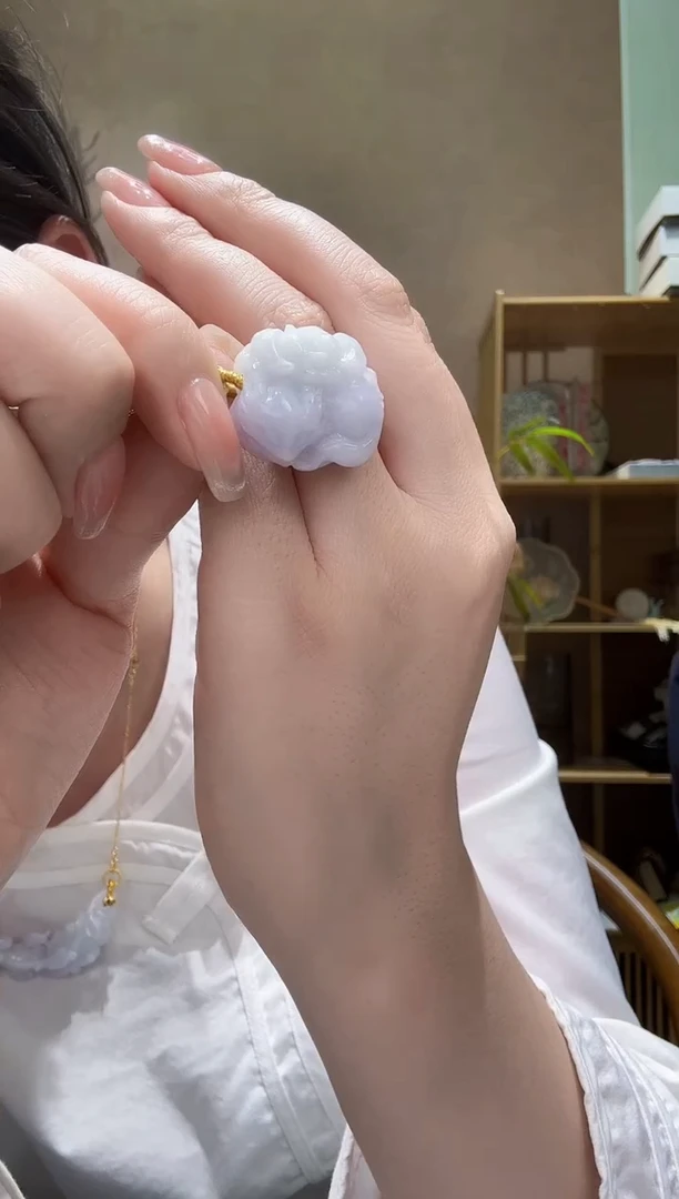 翡翠未镶嵌颈饰吊坠