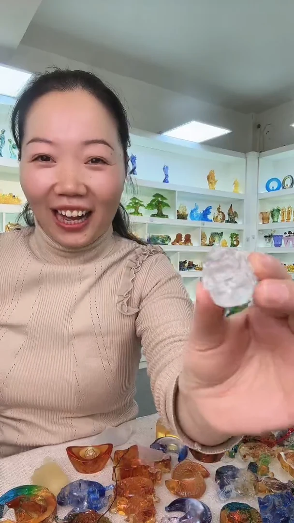 手工艺品琉璃白色貔貅