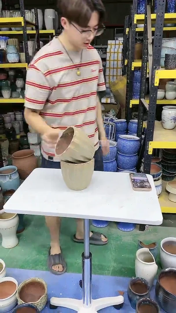 宜兴紫砂粗陶花盆