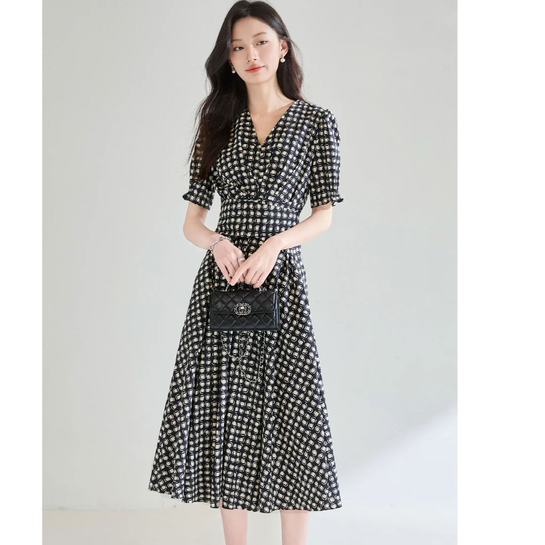 Ma同款法式格纹V领绑带收腰显瘦棉质A字梨形身材A字连衣裙25318