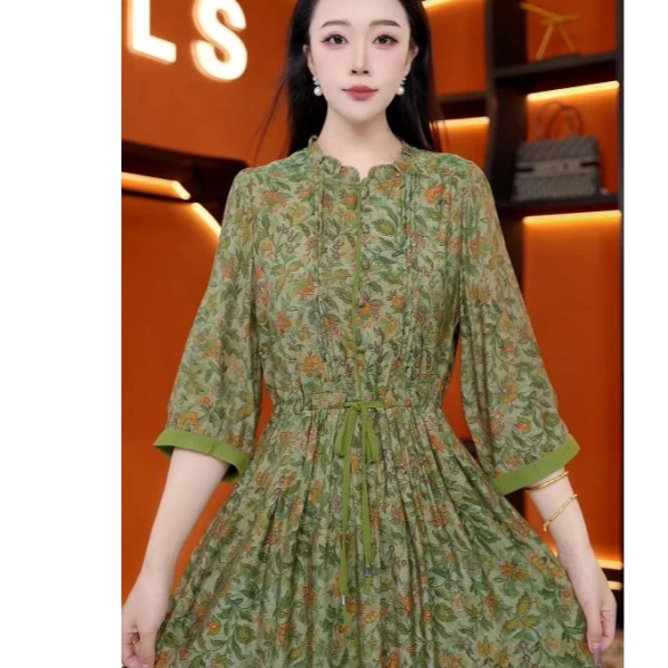 绿影清风-2025新款高档显瘦减龄连衣裙