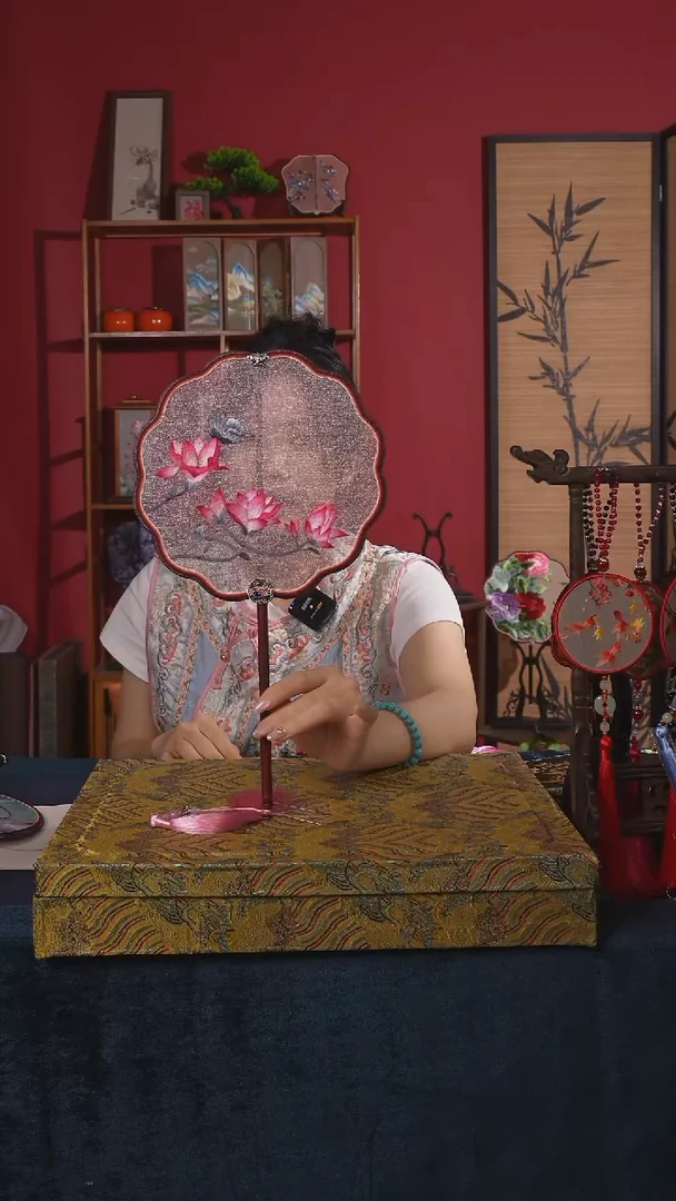 刺绣205非遗亮面金丝底苏绣团扇