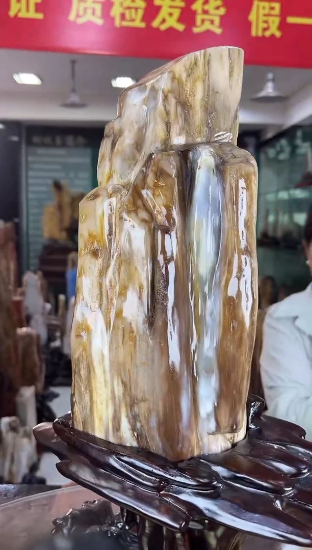 缅甸天然树化玉摆件