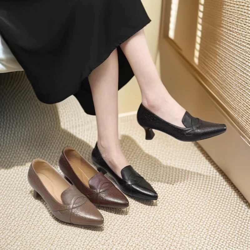 f头层牛皮气质女单鞋2025秋季通勤尖头扁杯跟软皮软底舒适工作鞋