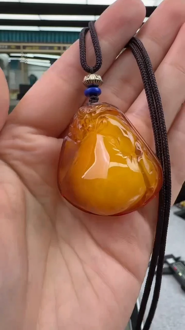 未镶嵌颈饰琥珀67秒拍号 假一罚三