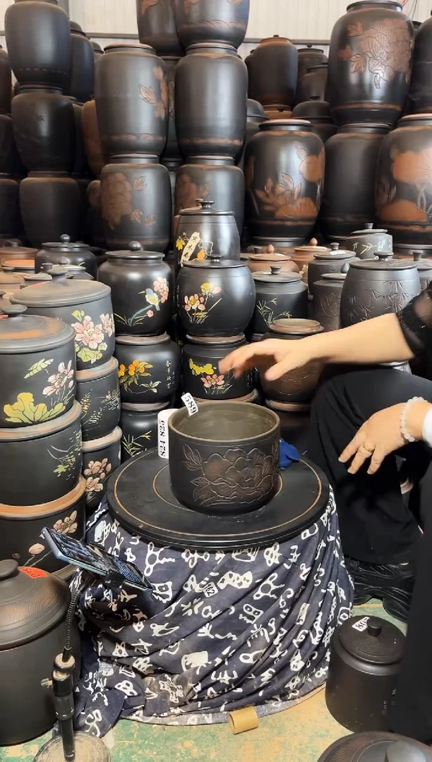 壶瑕疵 无盖 水盂  牡丹花  589