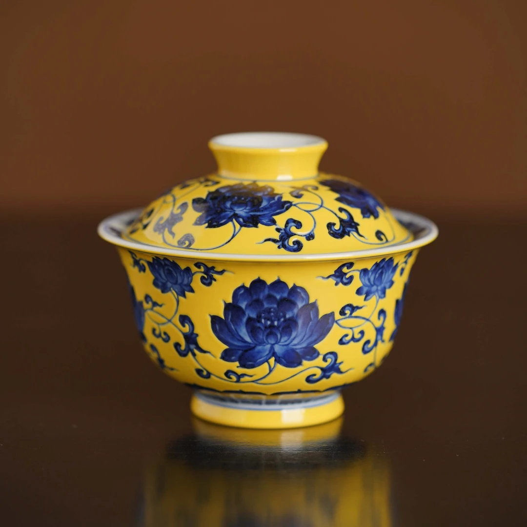 观山见物帝王黄缠枝并蒂莲盖碗 画片雅致 景德镇功夫茶具手工手绘