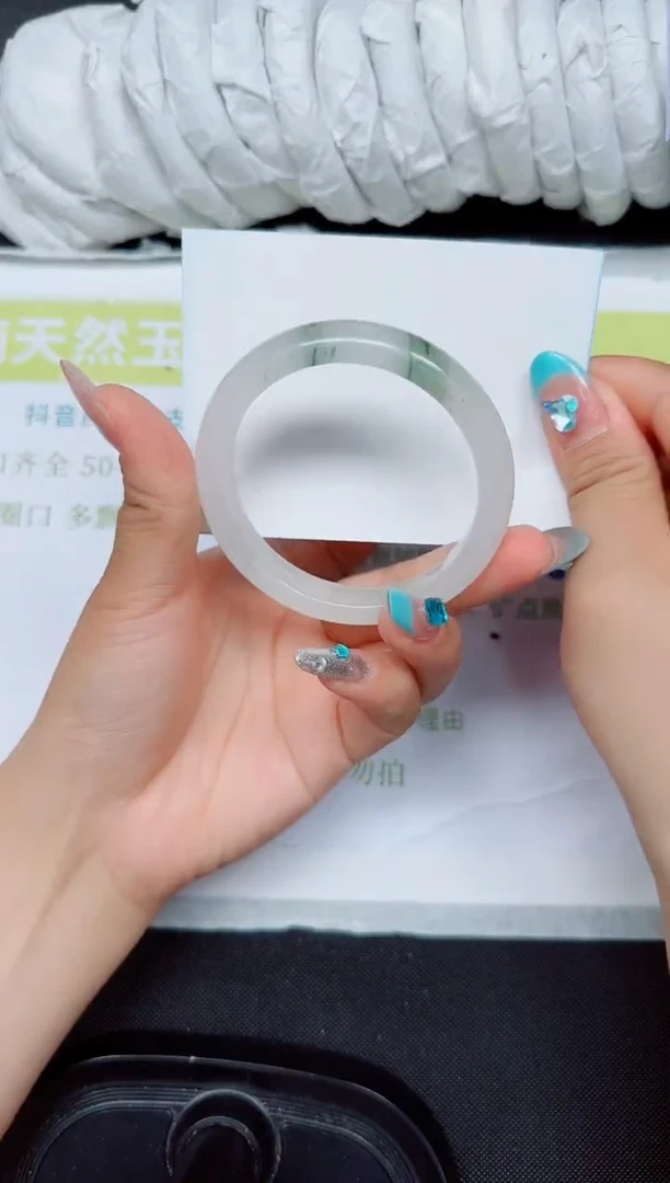 石英岩玉手镯合金323-55.8