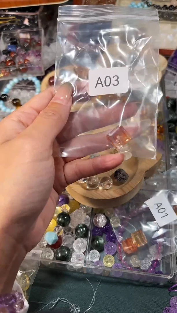 【闪购商品】水晶手链未镶嵌A03胶花方糖