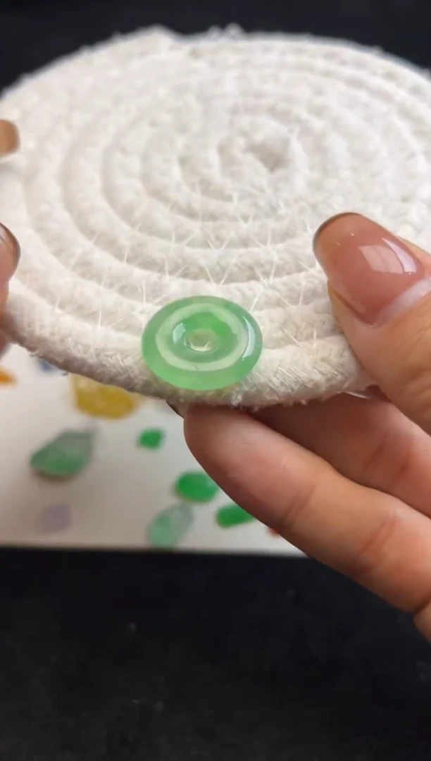 未镶嵌定制翡翠绿甜甜圈5500+550