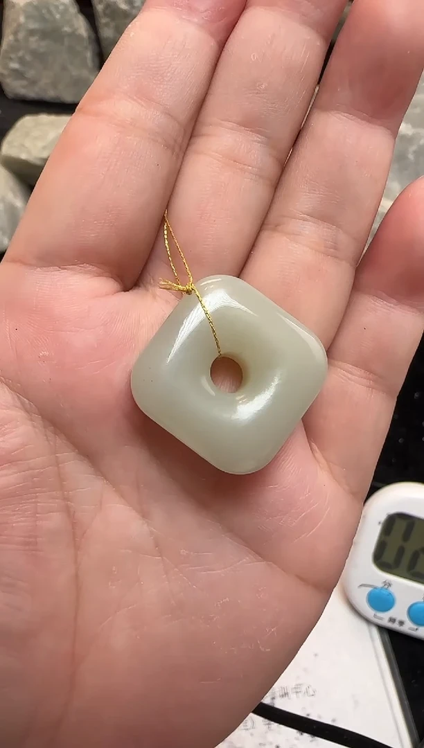 未镶嵌根据客户要求定制和田玉莎-新疆和田玉于田料