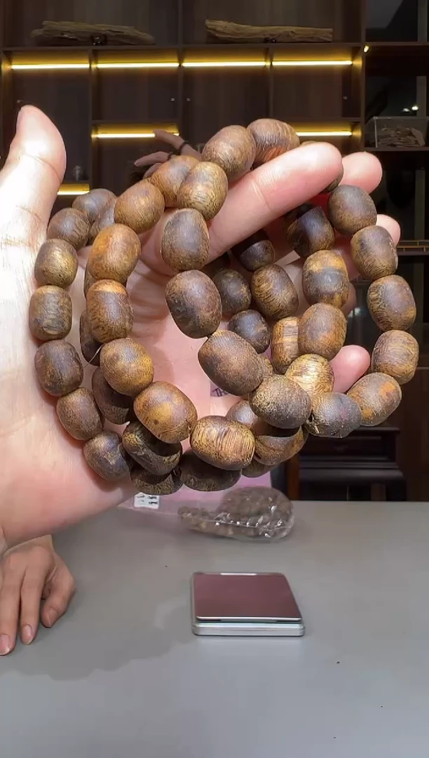 沉香碎屑沉香756号海南红骨1.2留疤单圈配碎屑香粉多样性发一12