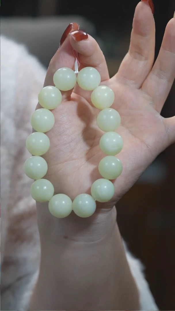 未镶嵌岫玉手串圆珠卡16