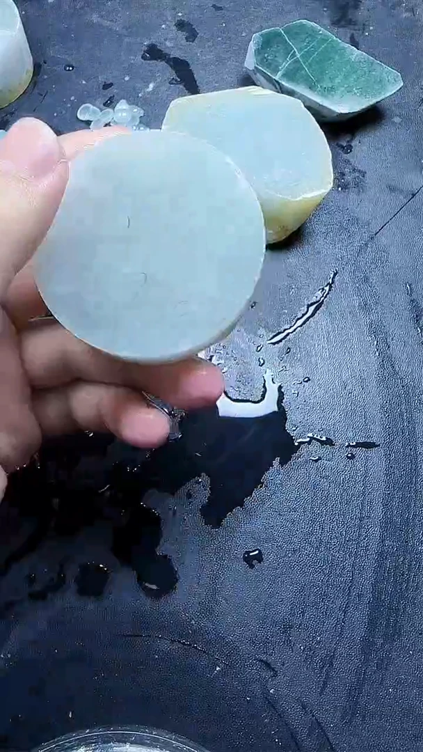 翡翠未镶嵌颈饰115翡翠