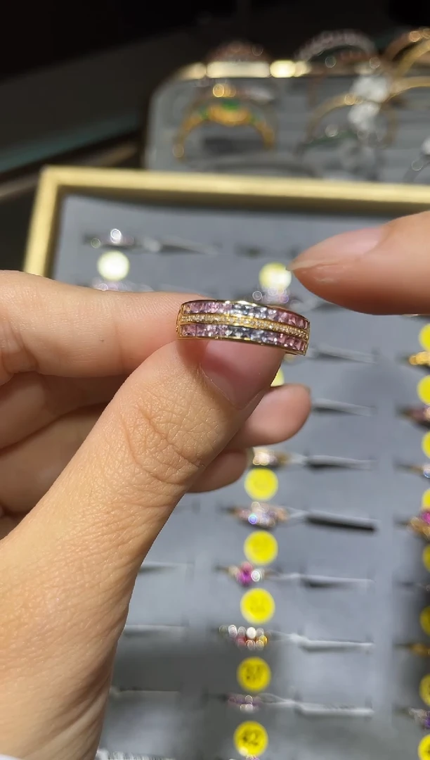 戒指蓝宝石18K金镶嵌1