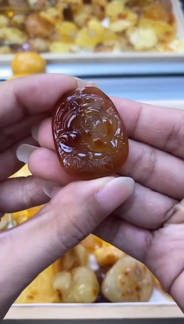未镶嵌琥珀裸石天然琥珀蜜蜡