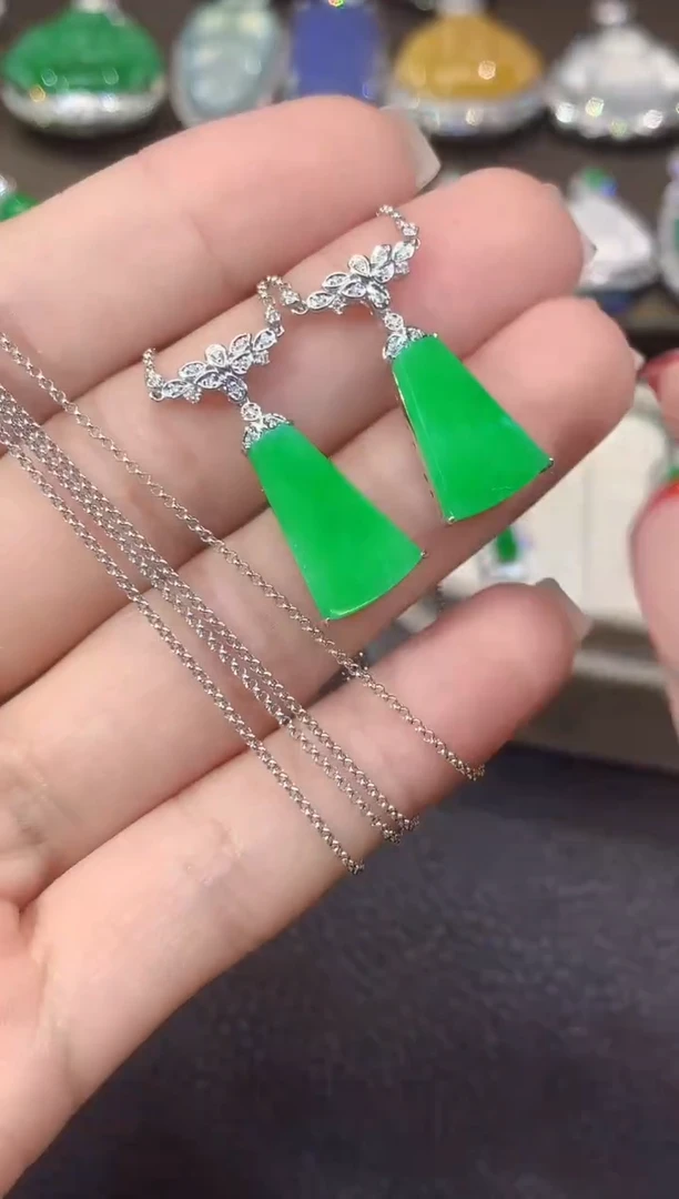 套链18K金镶嵌翡翠A35多样性发一件
