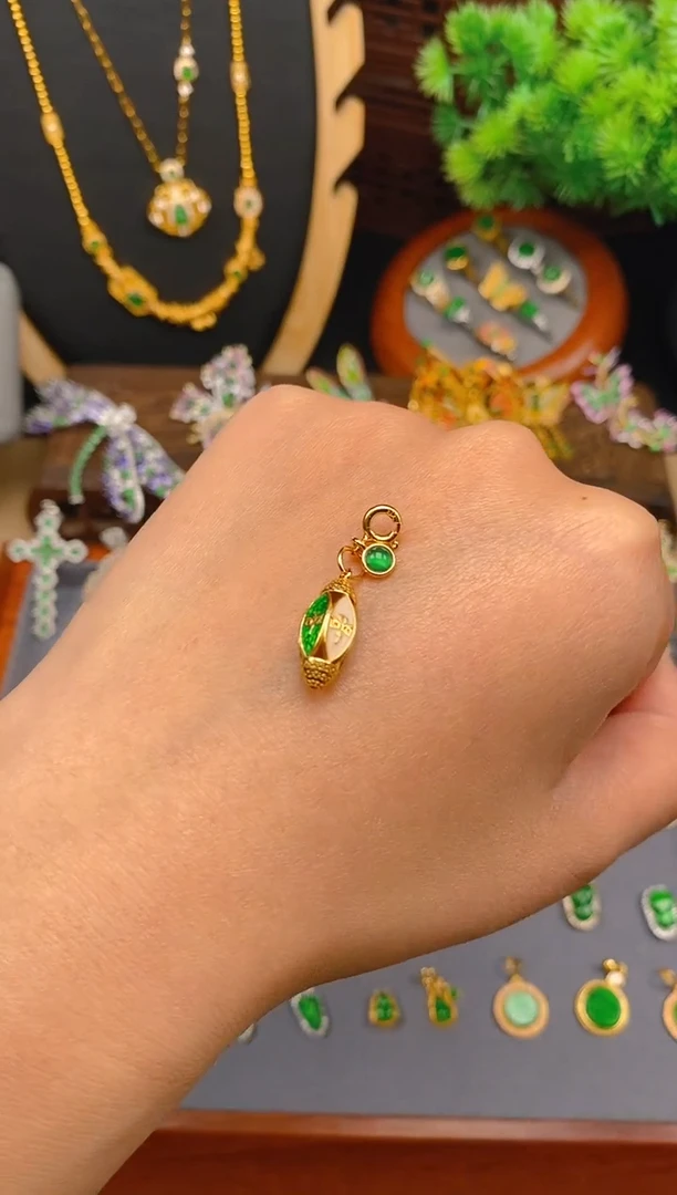 【闪购商品】翡翠吊坠(不含链)银S925镶嵌五路财神