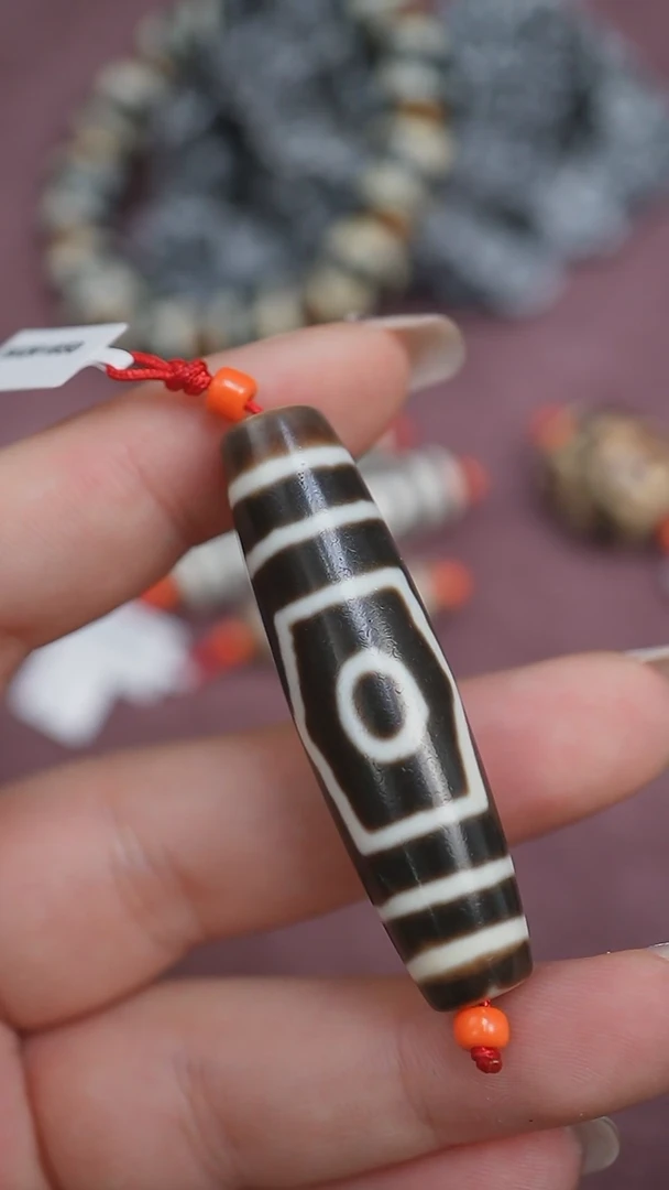 【闪购商品】玛瑙/玉髓颈饰未镶嵌蚀花玛瑙珠定制编绳