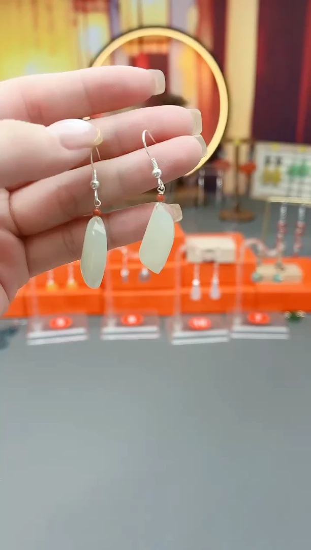 未镶嵌和田玉耳饰C39