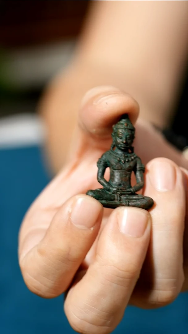 大**手藏传天铁设计元素