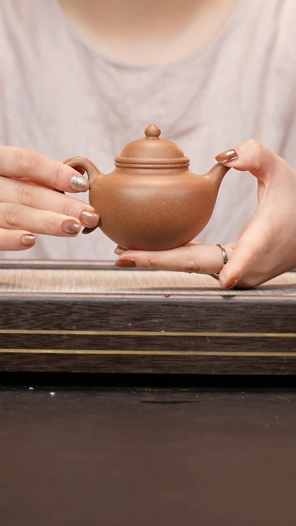 茶壶紫砂黄降坡 莲子壶