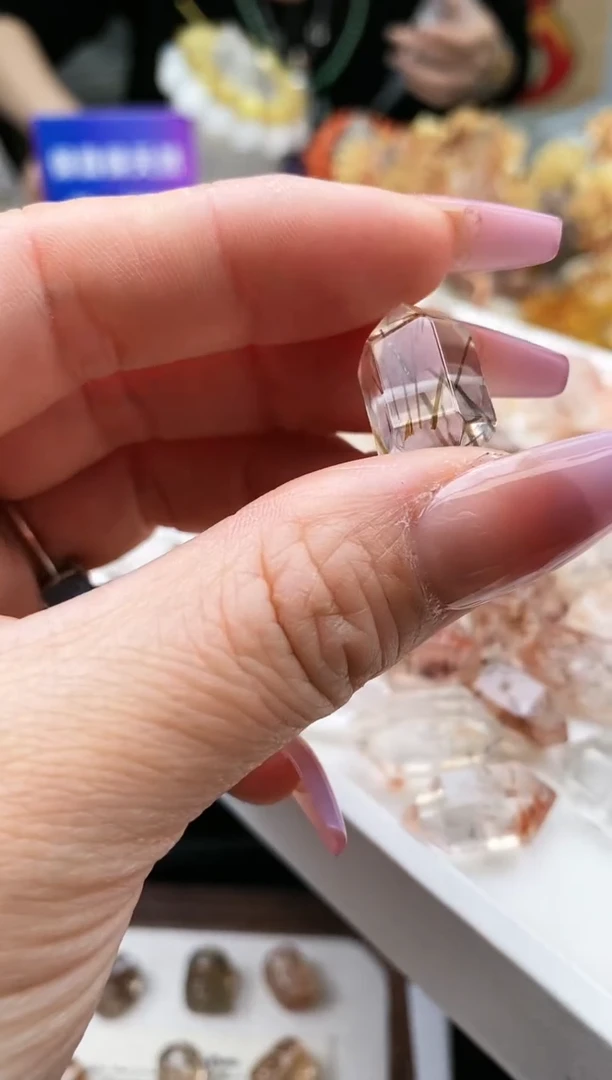 【闪购商品】水晶吊坠(不含链)未镶嵌111a多样性发其一/2.5/1个