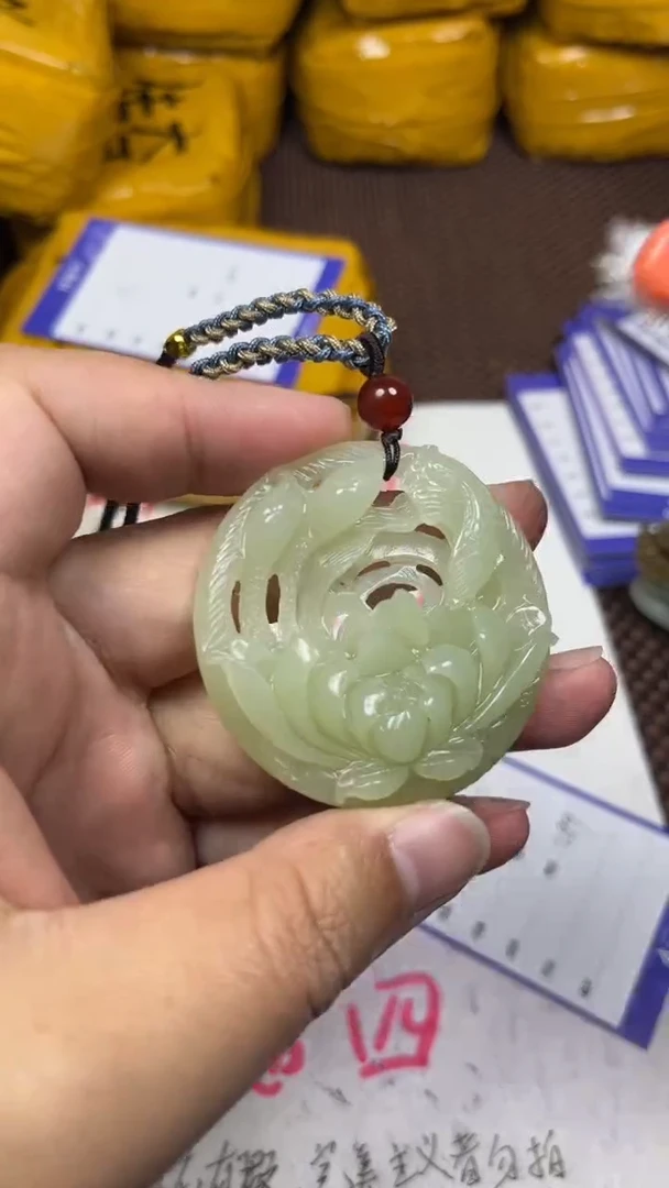 颈饰未镶嵌和田玉幸***弹1