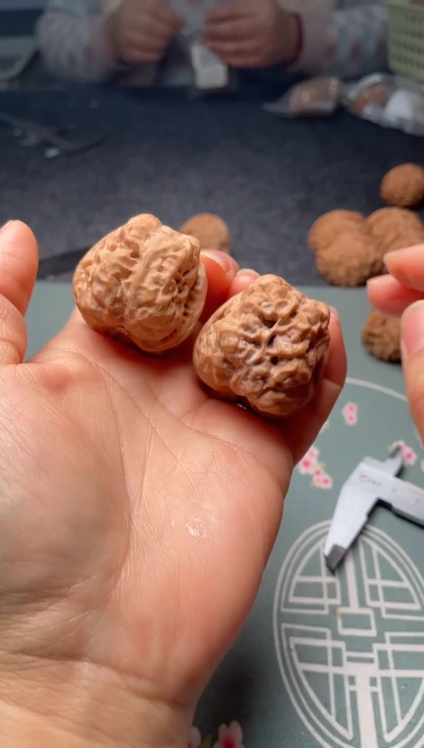 把件文玩核桃w35  蛤蟆头 37尺