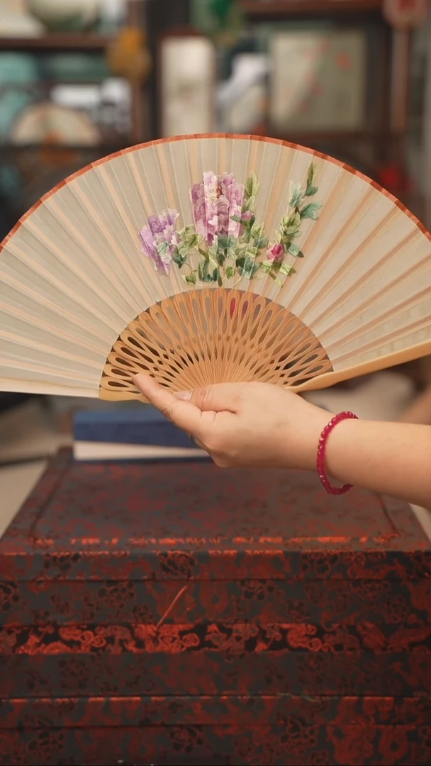 扇子折扇 苏绣绣花吊坠非遗