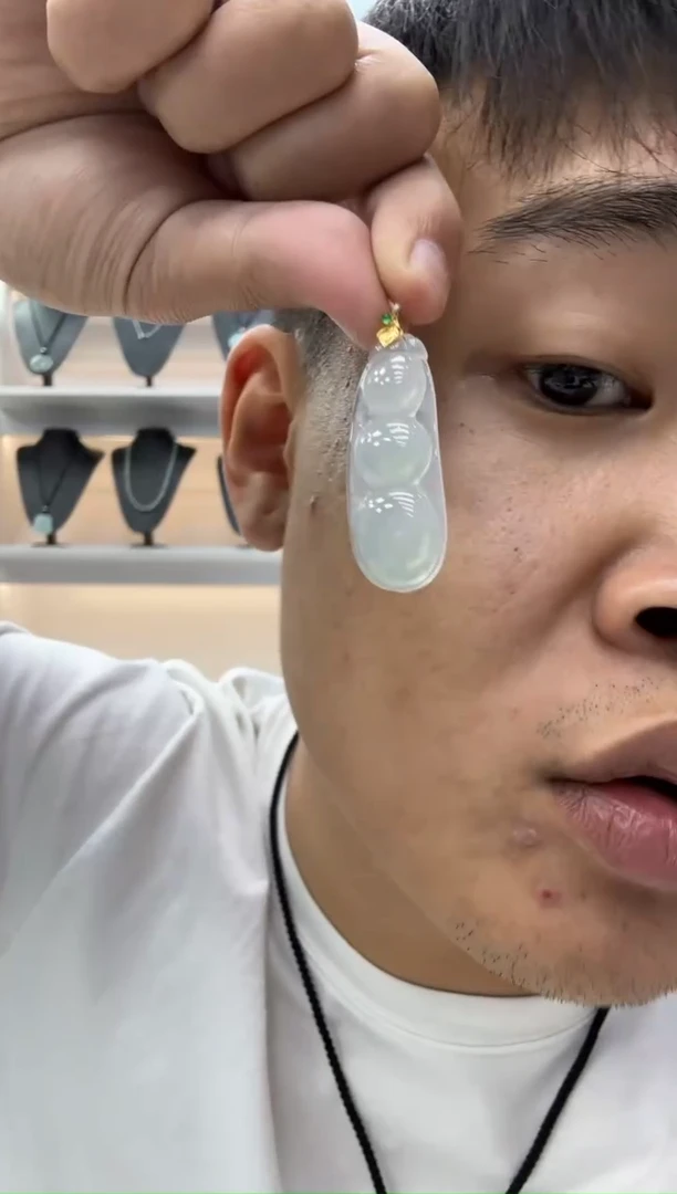 翡翠18K金镶嵌颈饰天然翡翠A货孤品一件