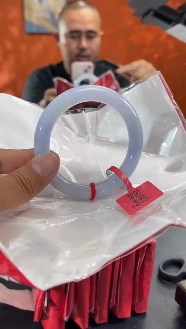 未镶嵌手镯翡翠翡翠手镯