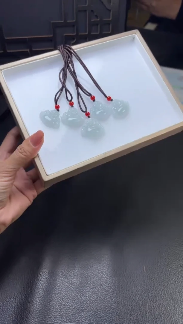 未镶嵌挂件翡翠多样性发一件R703143