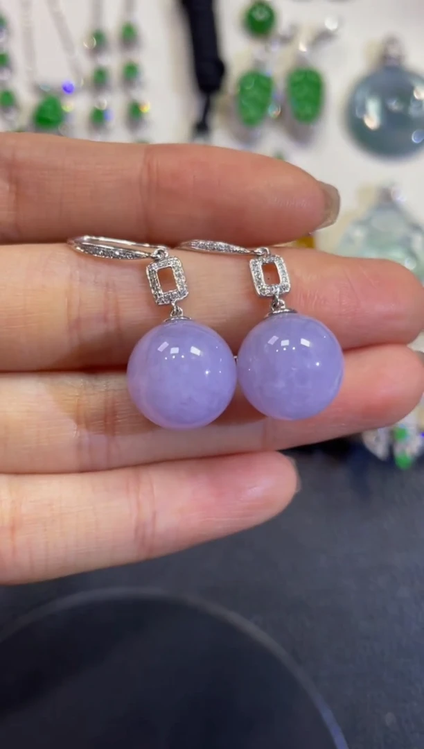 颈饰18K金镶嵌翡翠团购10