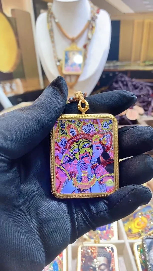 吊坠纯纯手绘彩金西藏唐卡文玩唐卡-扎基拉姆红底